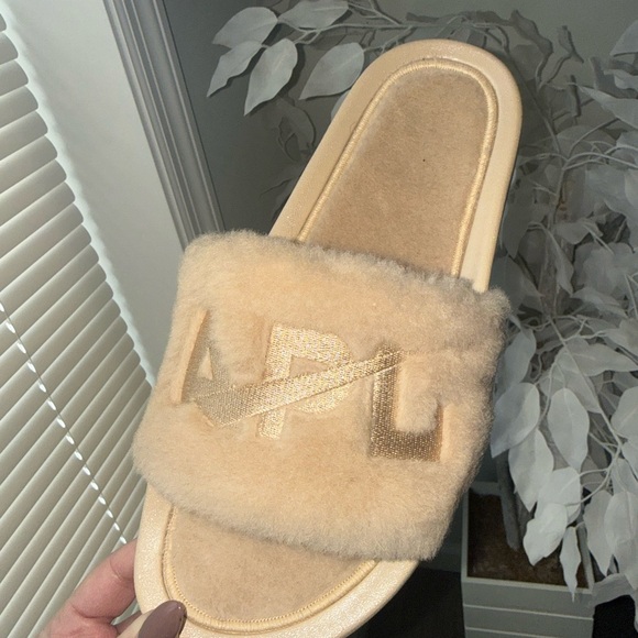 APL Shearling Slides - Picture 9 of 10
